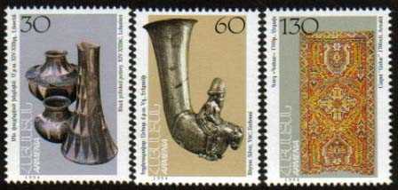 Scott #0496-0498 a set of 3, Armenia Arts & Handicrafts 1st issue (056-058)