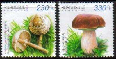 Scott #0965-6 a set of 2, Mushrooms (642-3)