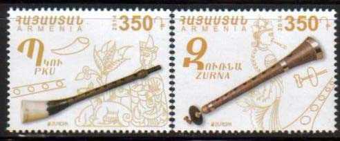 Scott #0992-3, a set of 2 Europa 2014 Musical Instruments (674-5)